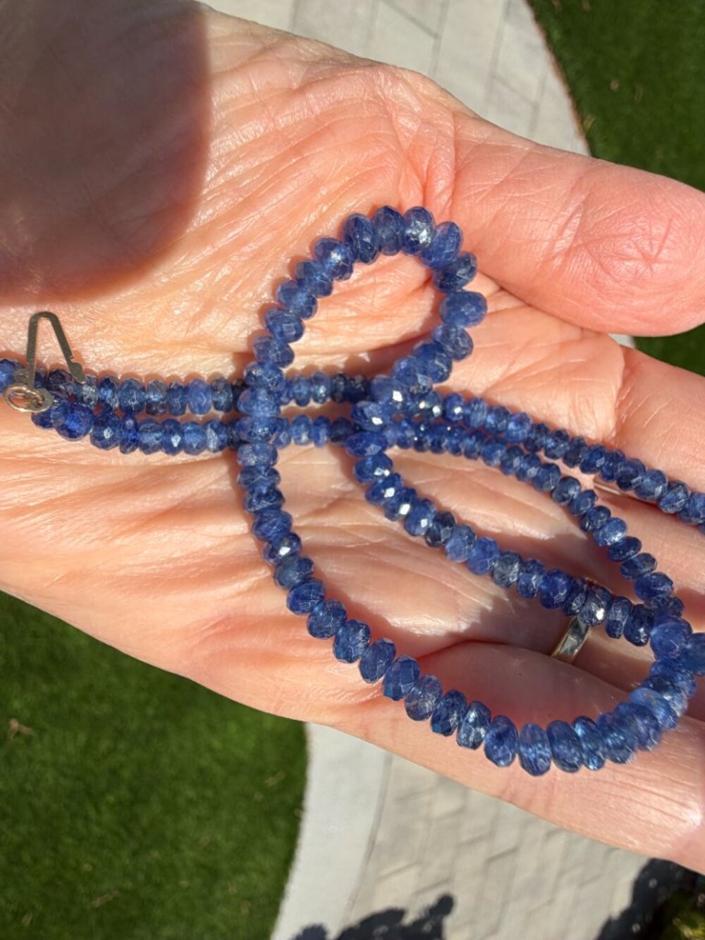 Vintage sparkling, faceted sapphire necklace with 14K gold closure, 15"